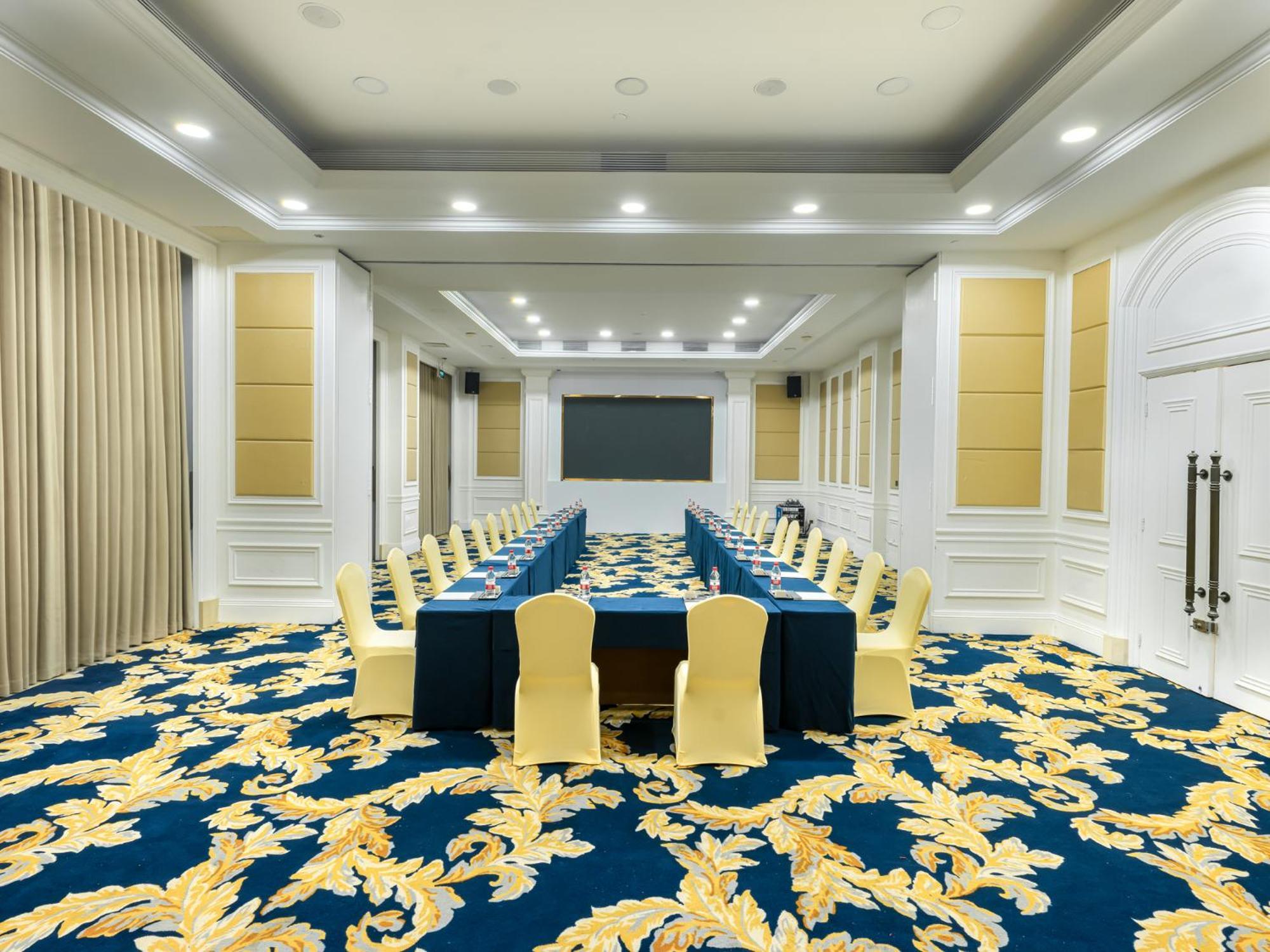 Country Garden Phoenix Hotel Yangjiang Buitenkant foto